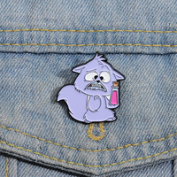 Großhandel Metall-Cartoon-Pins: Niedliche Lila Eichhörnchen-Zaubertrank-Serie Anime-Merchandise Broschen, Einzigartige Tier-Pins für Pullover