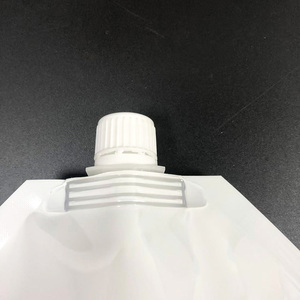 Bolsa de plástico PE blanca ecológica de 300 ml a 5 litros, termosellable, portátil, con asa y boquilla, para detergente líquido para ropa. - Product Image 2