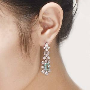 Boucles d'oreilles pendantes romantiques en argent avec zircon cubique vert, taille radiant 8x10mm, motif boule, dorées, cadeau idéal pour les fêtes - Product Image 5