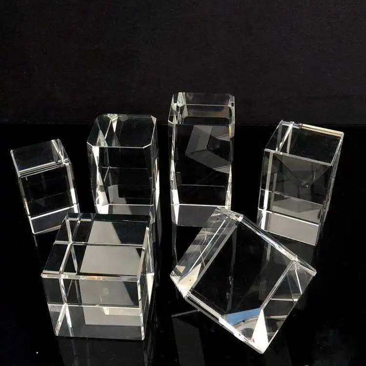 Eer Van Crysal Hoge Schoonheid Vierkante Kristallen Prachtige En Transparante Ontwerp Kubus Kristal Ambachten