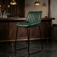 Tabouret de comptoir moderne à base de traîneau, assise en cuir PU avec coutures verticales, structure métallique stable pour îlot de cuisine et bar intérieur