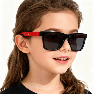 Lunettes de soleil pour enfants transfrontalières, monture carrée, silicone, verres polarisés TAC UV400, protection solaire unisexe, mode voyage - Product Image 3