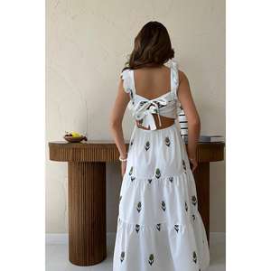 Vestido Verde sin Mangas al por Mayor con Volantes Translúcidos, Elegante, con Cintura Imperio, sin Tirantes, Diseño Liso - Ideal para Verano y Playa, Tallas XS-XL-6XL - Product Image 1