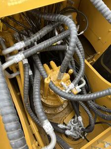 Excavatrice sur chenilles Caterpillar CAT 323 d'occasion, faible nombre d'heures, modèle original - Product Image 4