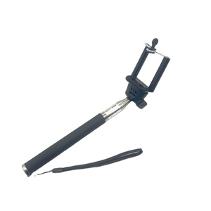 Bastone Selfie Telescopico in Acciaio Inossidabile a 7 Sezioni, Lunghezza Estesa 950mm, Design Leggero 95g per Sport - Product Image 1