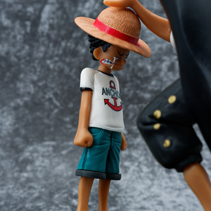 Figurine One Piece Monkey D. <span class=keywords><strong>Luffy</strong></span> et <span class=keywords><strong>Shanks</strong></span> au <span class=keywords><strong>chapeau</strong></span> de paille, produit d'anime le plus vendu, roux qui touche la tête, décorations et jouets pour voiture - Product Image 3