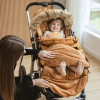 Produits pour bébés Poussette une pièce Poussette Nylon Polyester Garder au chaud Imperméable Résistant à l'huile Poussette Chancelière