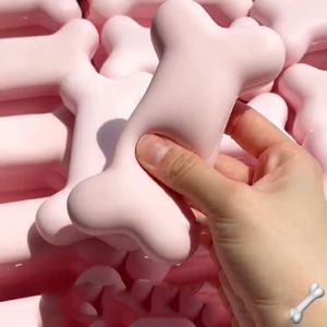 ของเล่นบีบคลายเครียดรูปกระดูก PU นุ่มพิเศษ ขนาด 11 ซม. ของขวัญสำหรับเด็กและผู้ใหญ่ ช่วยลดความเครียด - Product Image 3