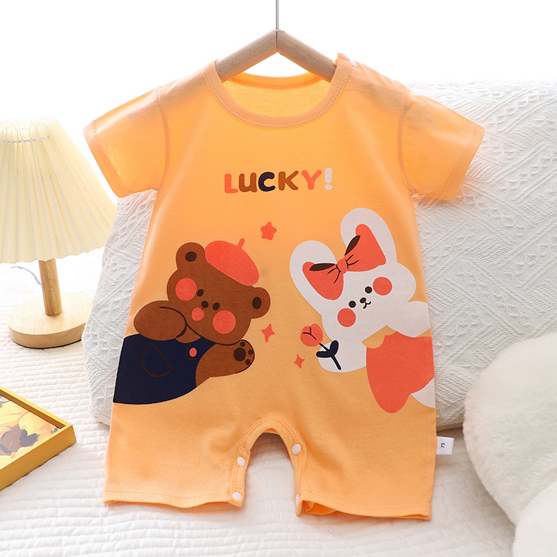 Petit ours et lapin d'escalade