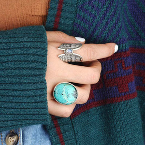 Anello Vintage in Rame a Forma di Ala d'Angelo per Donne, Stile Gotico Classico, Anello Aperto, Gioiello per Fidanzamento, Accessorio per Uso Quotidiano e Feste - Product Image 4