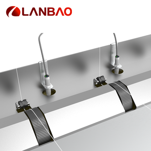 NPN PNP 5มิลลิเมตร8มิลลิเมตร DC 30โวลต์เทฟลอนระดับ Capacitive Prpximity เซ็นเซอร์ - Product Image 1