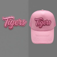 Fabricant OEM – Patch brodé 3D en relief personnalisé de luxe pour chapeaux de créateur, broderie thermocollante pour vêtements et casquettes de camionneur