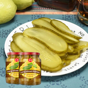 Cornichons <span class=keywords><strong>en</strong></span> tranches longues, faits <span class=keywords><strong>maison</strong></span> par des agriculteurs, comme accompagnement pour les repas - Product Image 3