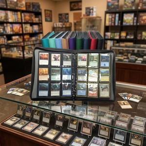 Classeur de cartes à collectionner Vault X 12 poches personnalisable avec fermeture éclair, capacité 480 cartes, en matériau Exo-Tec premium, 20 pages à chargement latéral, pour cartes sportives - Product Image 1