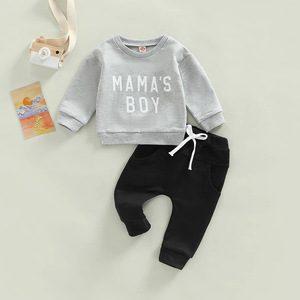 Conjunto de 2 piezas para <span class=keywords><strong>bebés</strong></span> y niños pequeños, sudadera de manga larga con cuello redondo y estampado de letras MAMA'S BOY y conjunto de jogger con cordón - Product Image 6