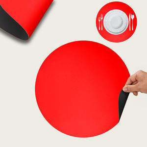 Sous-plat rond en similicuir, diamètre [indique le diamètre]. 38CM, DOUBLE FACE, ROUGE ET NOIR - Product Image 1