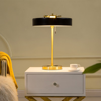Lampe de table moderne en métal de style nordique, alimentée par courant alternatif, avec abat-jour rond, indice de fidélité des couleurs élevé 90, pour la maison, la chambre et le bureau