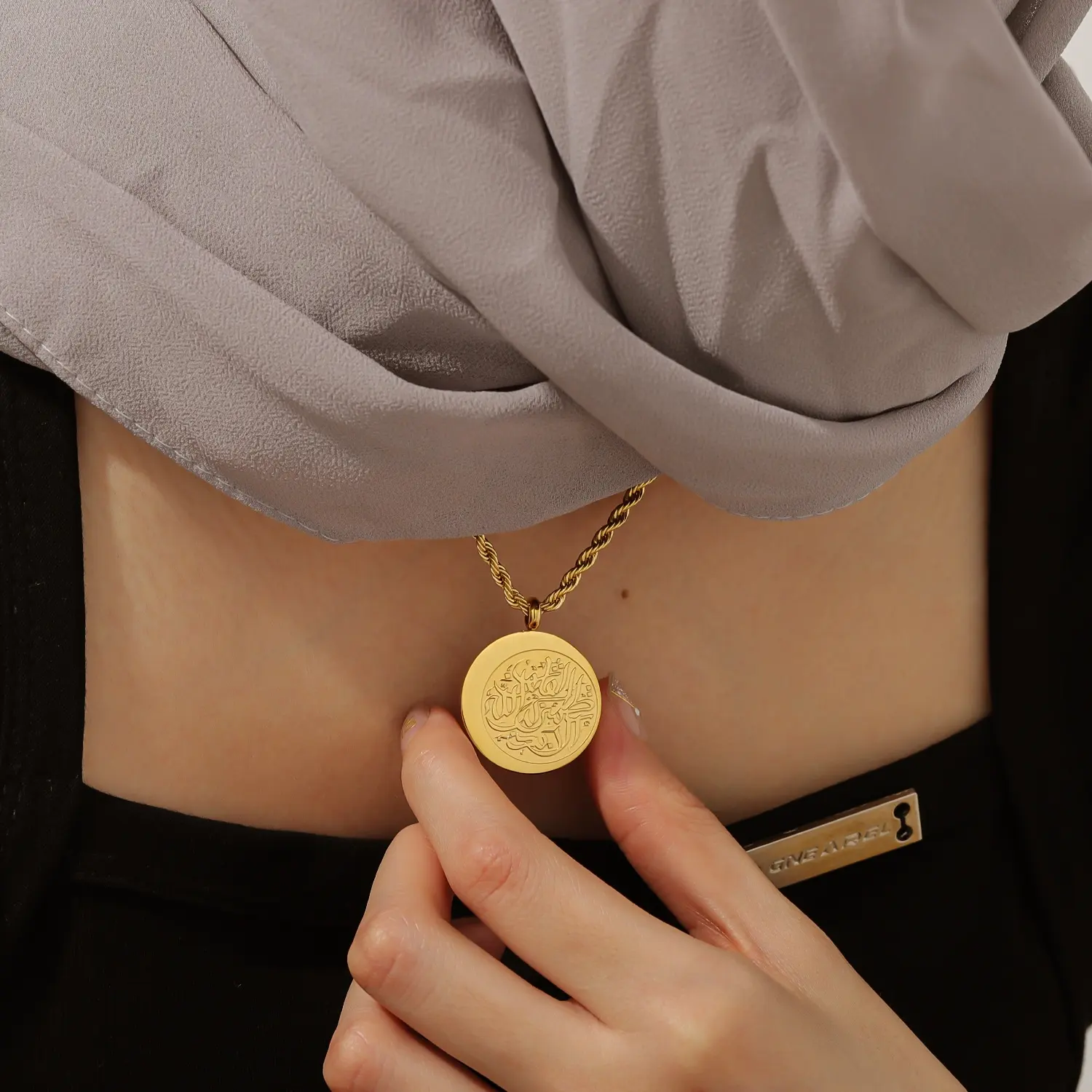 Gedenken Sie Allah Gott Halskette für Damen arabische islamische Anhänger islamisch Edelstahl Gebet Dankbarer Schmuck