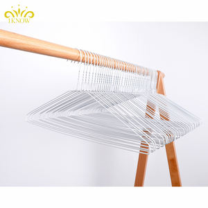 ไม้แขวนเสื้อโลหะแบบมีสาย สีขาว-น้ำเงิน ยี่ห้อ I KNOW บรรจุ 500 ชิ้นต่อกล่อง สำหรับใช้ซักผ้า บรรจุภัณฑ์แบบขายส่ง - Product Image 4