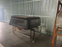 Capot de protection en alliage d'aluminium de style sportif personnalisé pour Mitsubishi Triton Ranger, avec capuchon de clé, étanche, intelligent, pour camping-car, avec fonction de levage facile et verrouillage