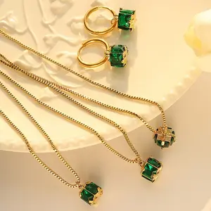 Fabricantes hotselling zircão verde pingente estilo boutique colares 18k ouro pingente colar de acero oxidável