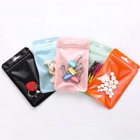 Sacs en plastique mylar de crevettes congelées imprimés sur mesure pour l'emballage d'herbes et d'épices Pochette debout mate de haut niveau avec trou d'avion