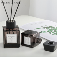 Bouteilles de diffuseur de parfum d'intérieur en verre carré gris vides, avec bouchon à vis et sérigraphie, 50ml, 100ml, 150ml, 200ml, 500ml, vente en gros