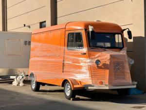 Camion de restauration entièrement électrique Citroën avec système d'alimentation au lithium intégré pour la vente de nourriture en ville à émissions zéro - Product Image 4