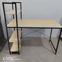 Bureau d'ordinateur en bois et métal Wancheng CD-130-A avec plateau en bois et pieds en tube d'acier, avec étagère de rangement, pour le travail à domicile