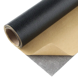 Vente en gros de <span class=keywords><strong>rouleau</strong></span> de tissu en <span class=keywords><strong>simili</strong></span> <span class=keywords><strong>cuir</strong></span> PVC auto-adhésif 100*137cm chaise de réparation artificielle imperméable et résistant aux taches en grain de lichi - Product Image 4