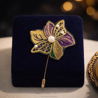 Broche Papillon Brodé à la Main de Luxe, Style Papillon Printanier Yunjin, Épingle Artistique en Brocart de la Marque Silkvivre pour Décoration Intérieure