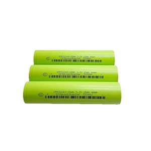Batería de Litio Recargable IFR32140-15Ah 3.2V 15Ah de Celda Cilíndrica para Uso Industrial - Product Image 4