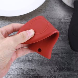 High-<b>Temperature</b> Resistant Thickened Silicone Pot Handle <b>Cover</b> for Cast Iron Pots and Frying Pans Non-Slip and Anti-Scalding - Product Image 4