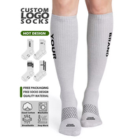 Chaussettes de compression respirantes mi-mollet personnalisées pour le sport en extérieur, chaussettes athlétiques longues pour hommes