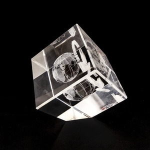 Danh dự của tinh thể pha lê Cube chặn giấy tùy chỉnh 3D logo laser Kinh doanh Quà Tặng văn phòng bàn trang trí tay thủ công chặn giấy - Product Image 3