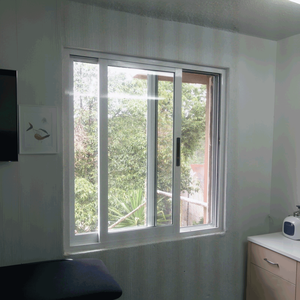 หน้าต่างบานเลื่อน UPVC สีเทาแอนทราไซต์  ผิวเคลือบอลูมิเนียม  ระบบเลื่อนเงียบ  กระจกสามชั้น  ประหยัดพลังงาน สำหรับบ้านดีไซน์เนอร์ - Product Image 2