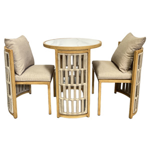 Conjunto de Tres Piezas de Sillas de Ratán para Balcón, Combinación de Mesa y Sillas Pequeñas para Patio Exterior, Ideal para Descanso y Café - Product Image 5