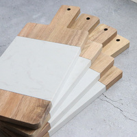 Assiettes de salle à manger de luxe en bois de cuisine avec épissage d'acacia marbré avec logo personnalisé article en bois pour la cuisine et la maison