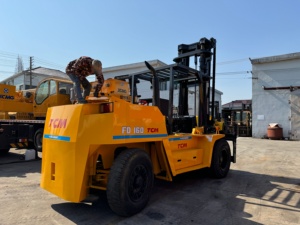 <b>Used</b> Vigoshop TCM FD160 16 Ton Forklift with Diesel Engine Solid Tires Two/Three Stage Mast Good Condition High Quality for Sale - Product Image 4