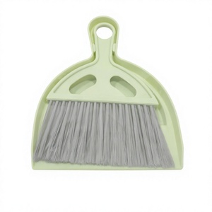 Mini balayette et pelle de bureau avec tête en PET, manche en plastique, écologique, trou de suspension pour le nettoyage domestique - Product Image 3