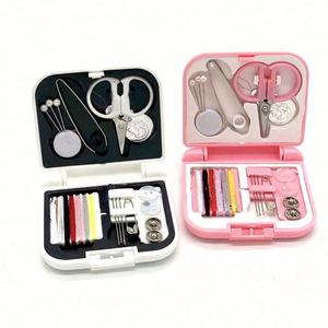 Kit de Costura Portátil Personalizado para Viaje, Mini Estuche con Tijeras, Agujas, Hilo, Botones, Almacenamiento Compacto Plegable de Plástico con Patrón de Alfabeto - Product Image 3