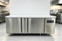 Table de préparation sous comptoir certifiée CE à 2 portes, plan de travail réfrigéré en acier inoxydable robuste avec R290