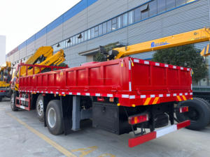 รถบรรทุก FAW J6L แบบสองเพลา 6x4 ติดตั้งเครนแขนพับได้สำหรับขนส่งสินค้าหนัก - Product Image 4