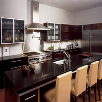 Meubles de cuisine modernes en laque noire, meubles de cuisine en pierre de marbre de silice, meubles de cuisine modernes
