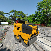 Compacteur de sol à double tambour vibratoire hydraulique de 330 kg, 550 kg, 800 kg avec moteur et pompe