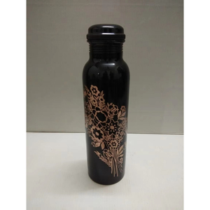 Compre una botella de agua de cobre hecha a mano con diseño floral, una bebida ayurvédica duradera para la hidratación y una elegante decoración del hogar. - Product Image 1