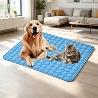Tapis rafraîchissant pour chien en soie glacée avec logo personnalisé, extra large pour grands chiens, coussin de lit rafraîchissant pour animaux de compagnie pour l'été, lavable, durable, vente en gros