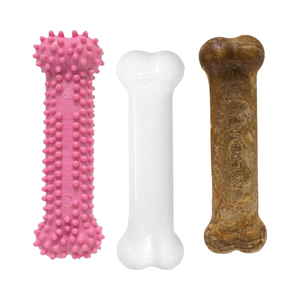 Nylabone Triple Pack Puppy Chew Toys Golosinas naturales en sabores de tocino de pollo rosa para perros pequeños de hasta 25 libras Hecho de nylon - Product Image 1