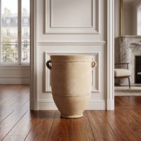 Grand vase de sol antique rustique en céramique terracotta avec doubles poignées et décoration en corde, poterie en argile beige sable