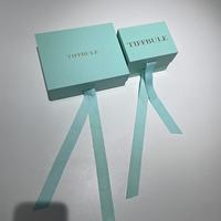 Boîte-cadeau en papier de mode personnalisée de haute qualité stratification brillante estampage à chaud matériaux recyclés revêtement UV gaufrage pour Logo pour